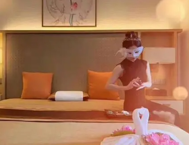 我在武汉汉阳体验了下高端男士按摩spa会馆，私人会所花样超多